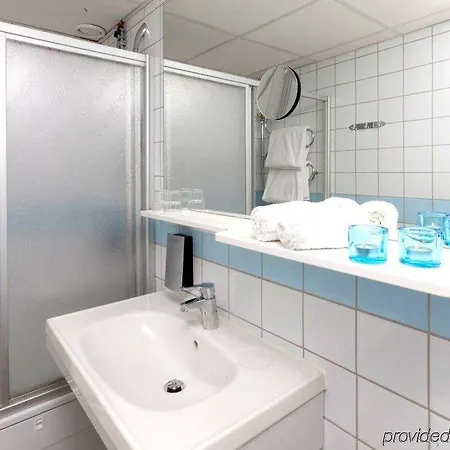 Western Jaegersro 4*
