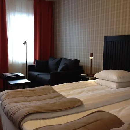 Western Jaegersro 4*